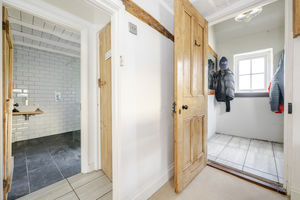 Photo 13- click for photo gallery